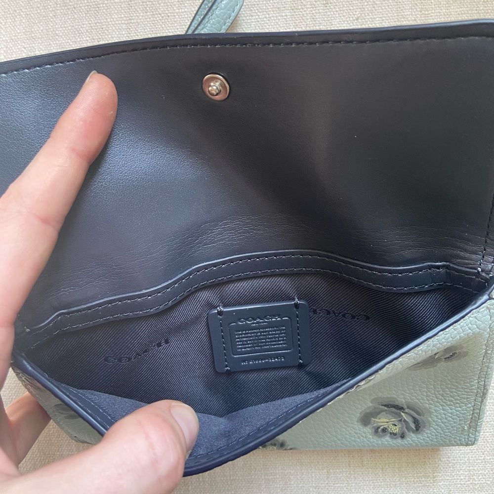 Coach Tea Rose Print Genuine Leather Triple Wristlet Bag Clutch Sky - Picture 7 of 7